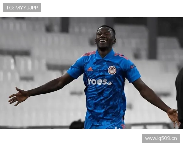 哈塞尔巴因克批穆帅伪君子 本菲卡注重种族平等